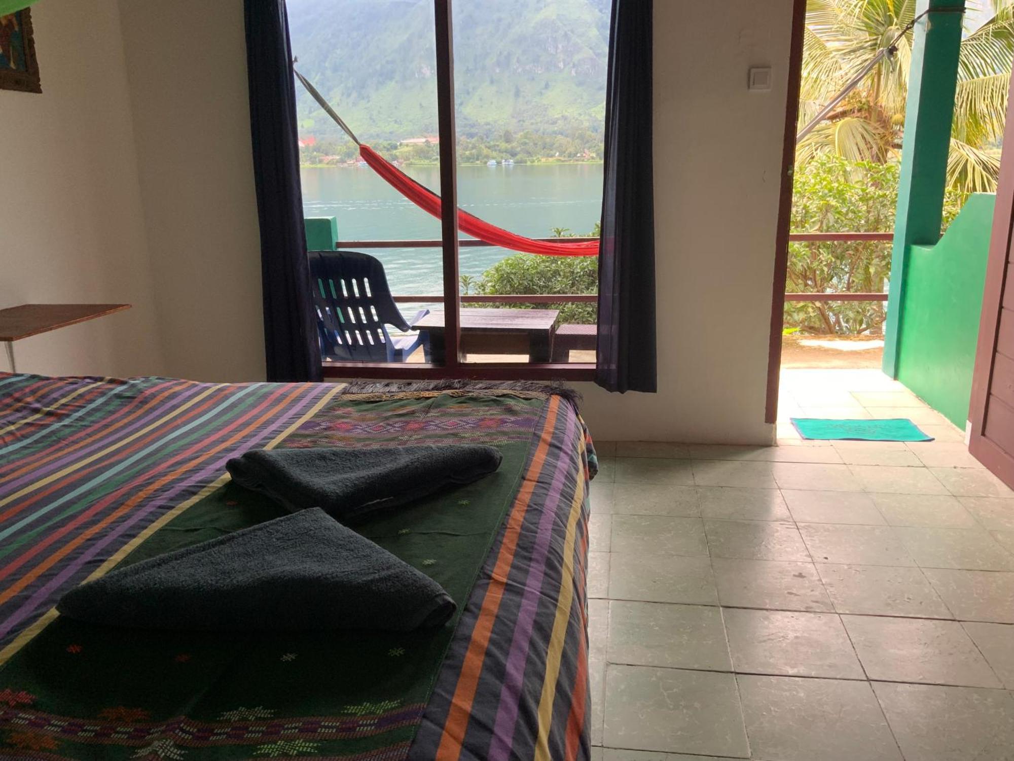 Mario Lakeside Apartments Tuk Tuk Extérieur photo